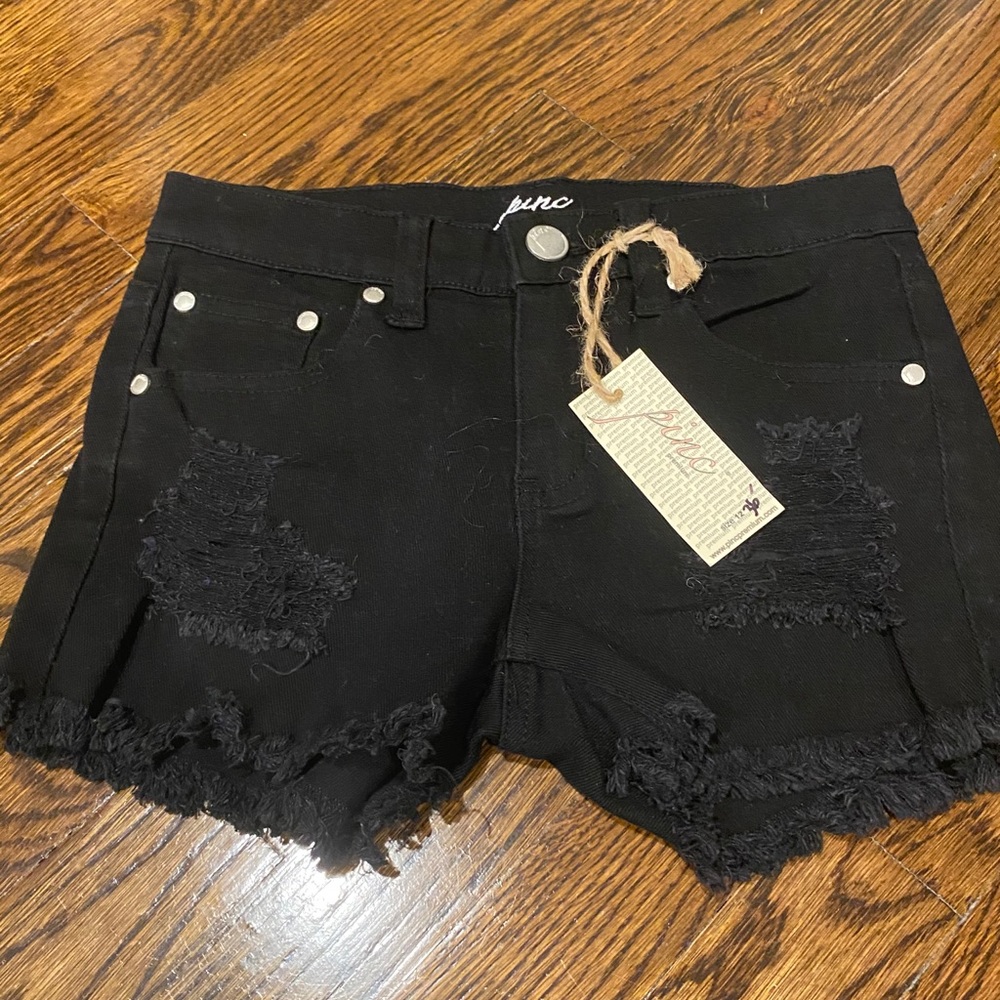Black pinc shorts